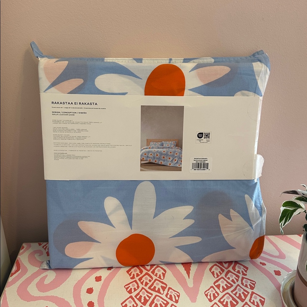 Marimekko Rakastaa King Sized Duvet Cover & Sham Set NEW - Picture 3 of 6